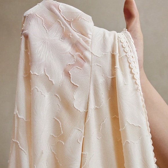 Plus Floral Print Button V neck Ruffle Hem Long Sleeve Maxi Dress - Picture 9 of 9